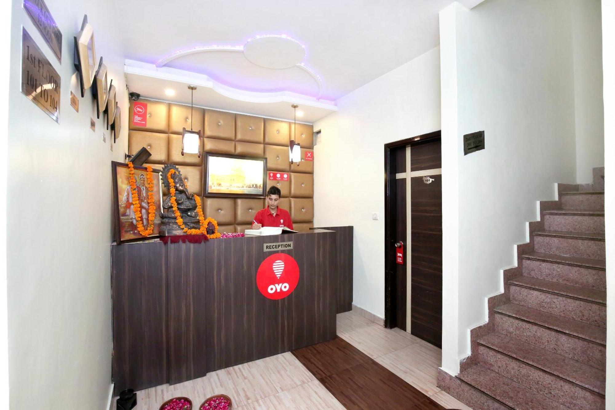Oyo 9243 Trumpets Hotel อัมริตสา ภายนอก รูปภาพ