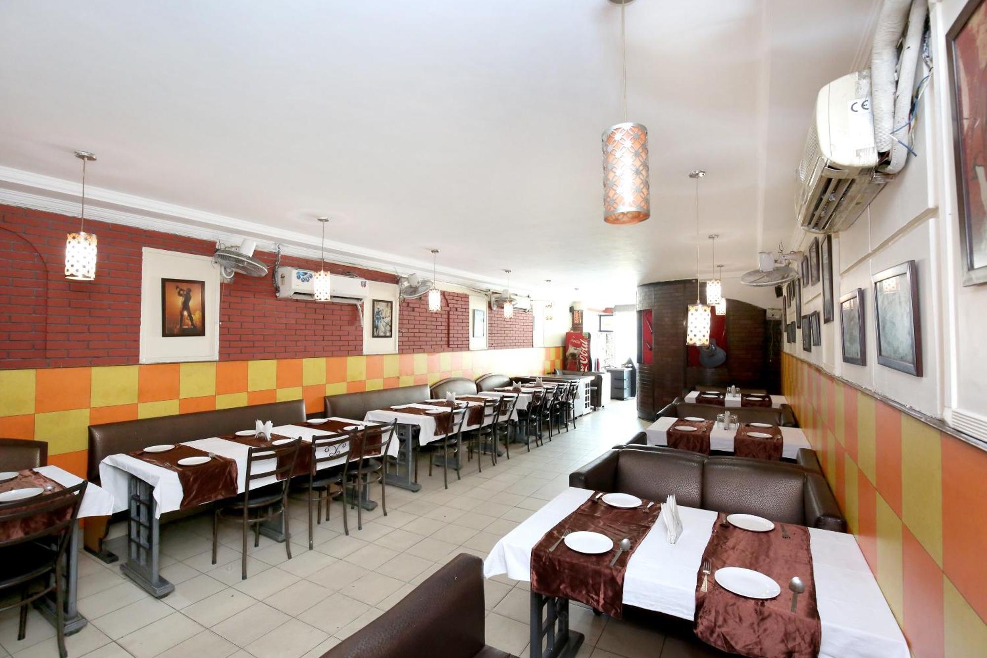 Oyo 9243 Trumpets Hotel อัมริตสา ภายนอก รูปภาพ